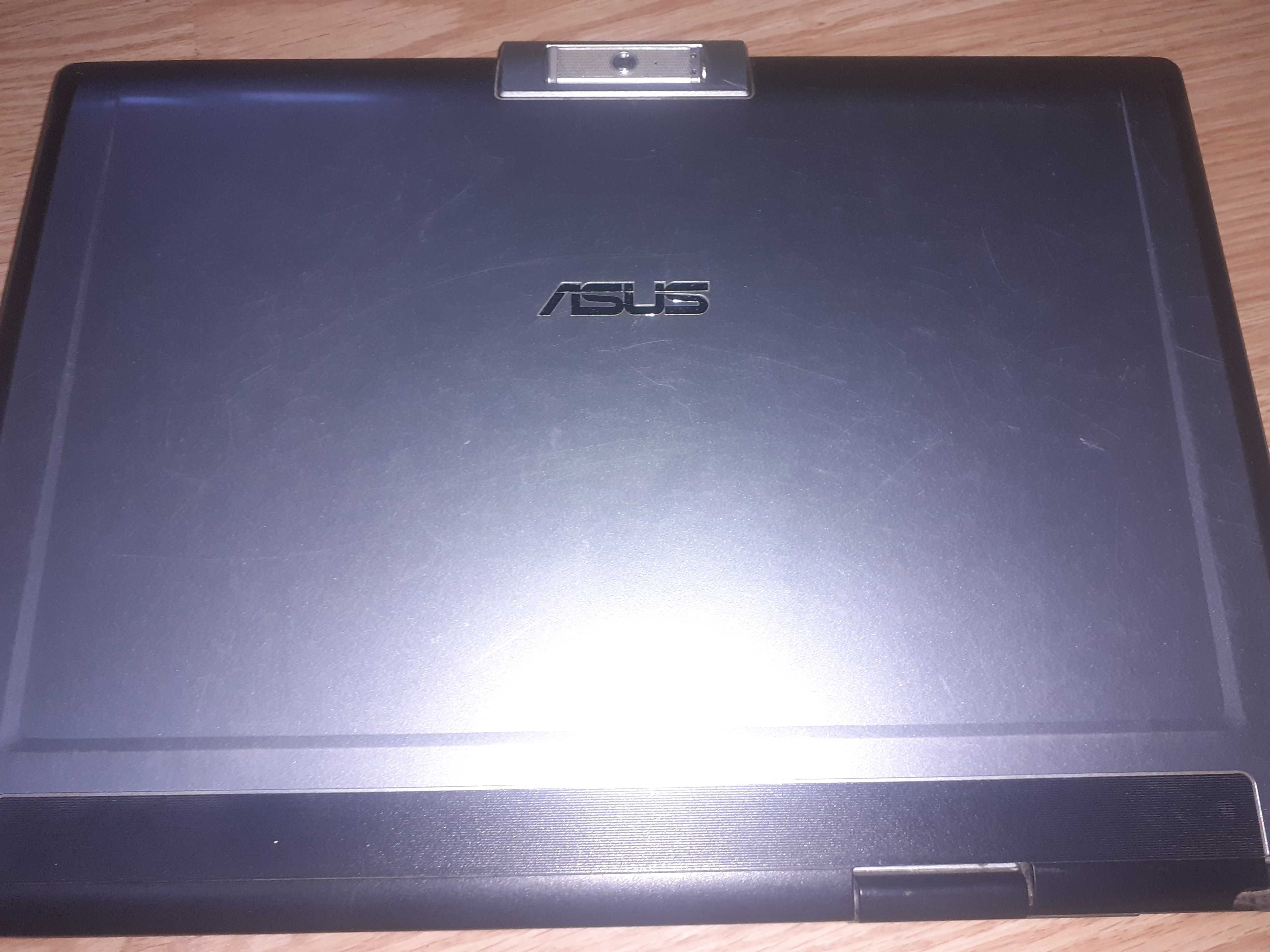 Vand laptop ASUS pentru piese
