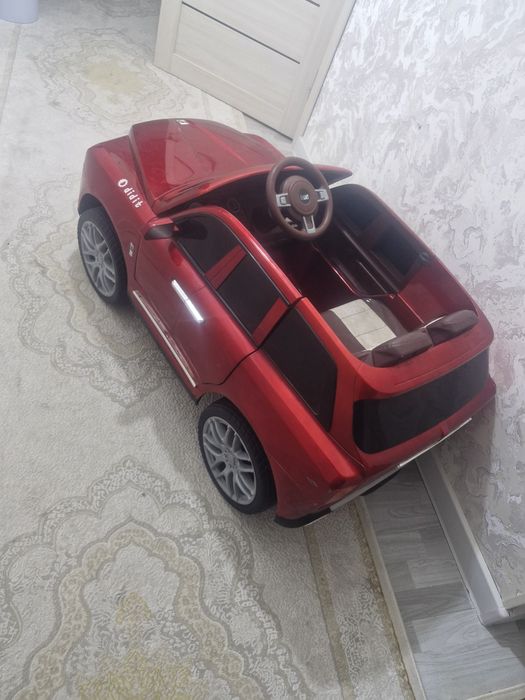 Detskiy moshina holati yangi