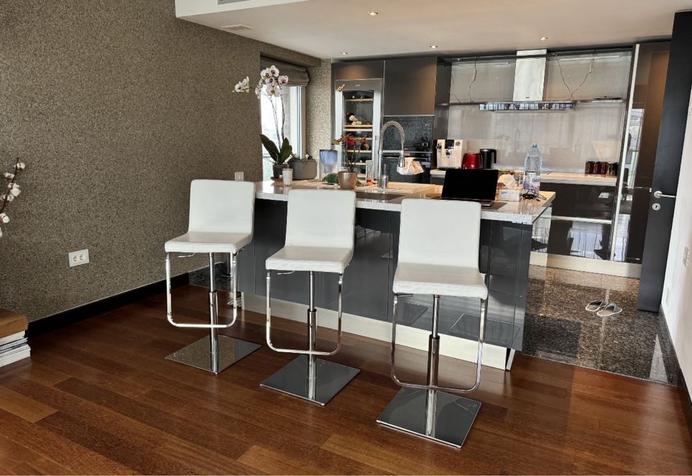 Scaun Bar Model Afro Rovere