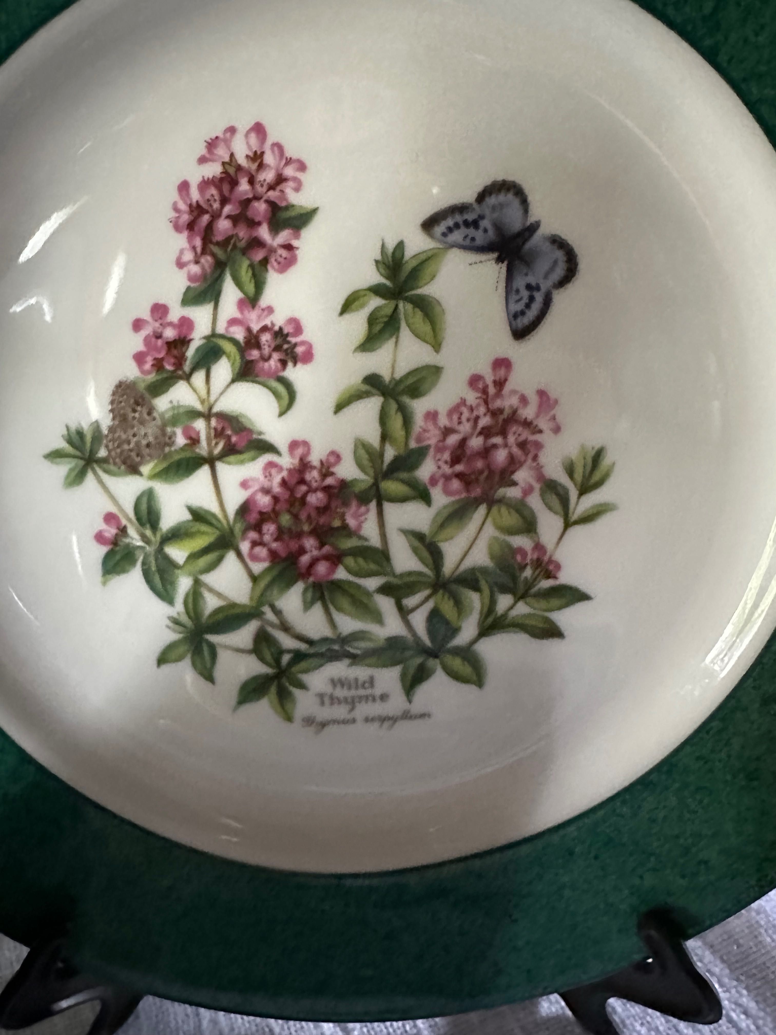 Royal Worcester Herbs- сервиз за хранене за 6-10 човека Като Нов