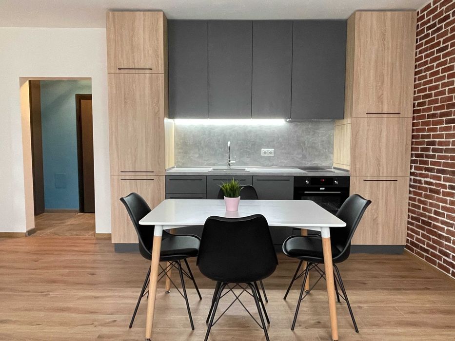 Дава се под наем Двустаен апартамент в София, Света Троица - 64 кв.м за 586.5 € - Снимка #1