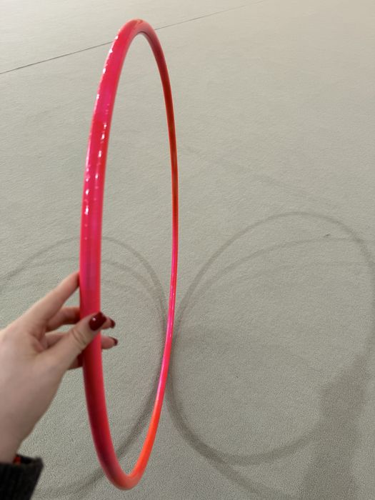 Рисуване на обръч за художествена гимнастика