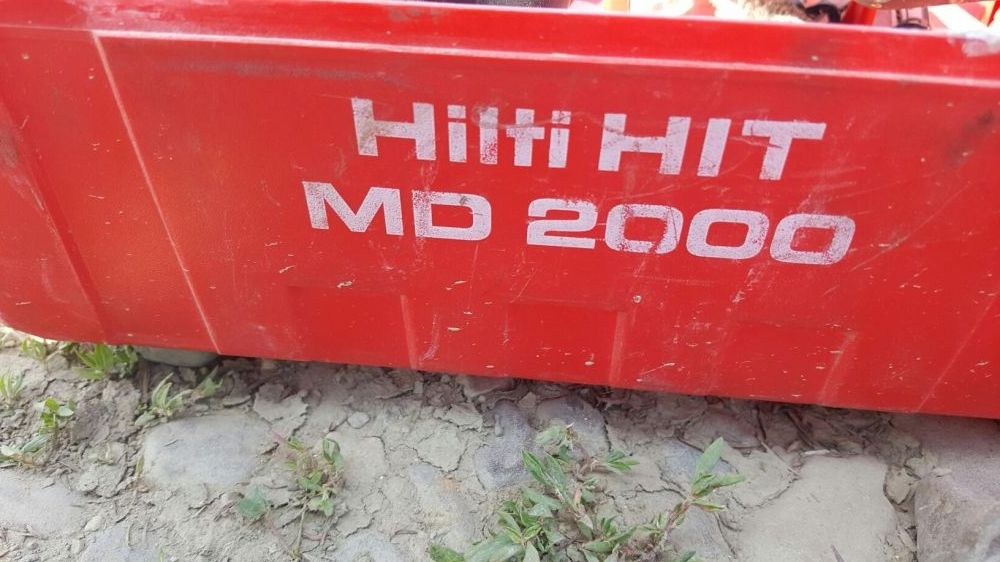 Pistol rezina hilti bicomponent