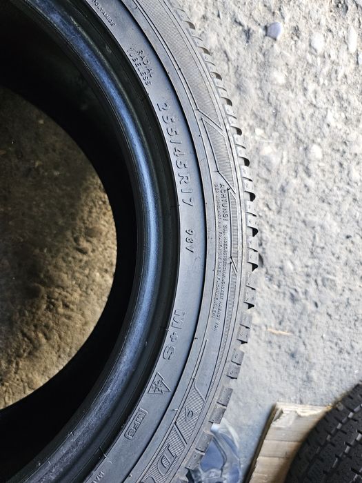 4 anvelope iarna 255 45 17 Dunlop 6.3mm
