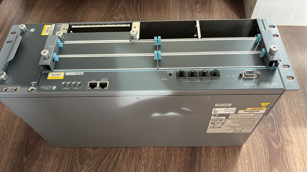 Маршрутизатор Juniper MX104