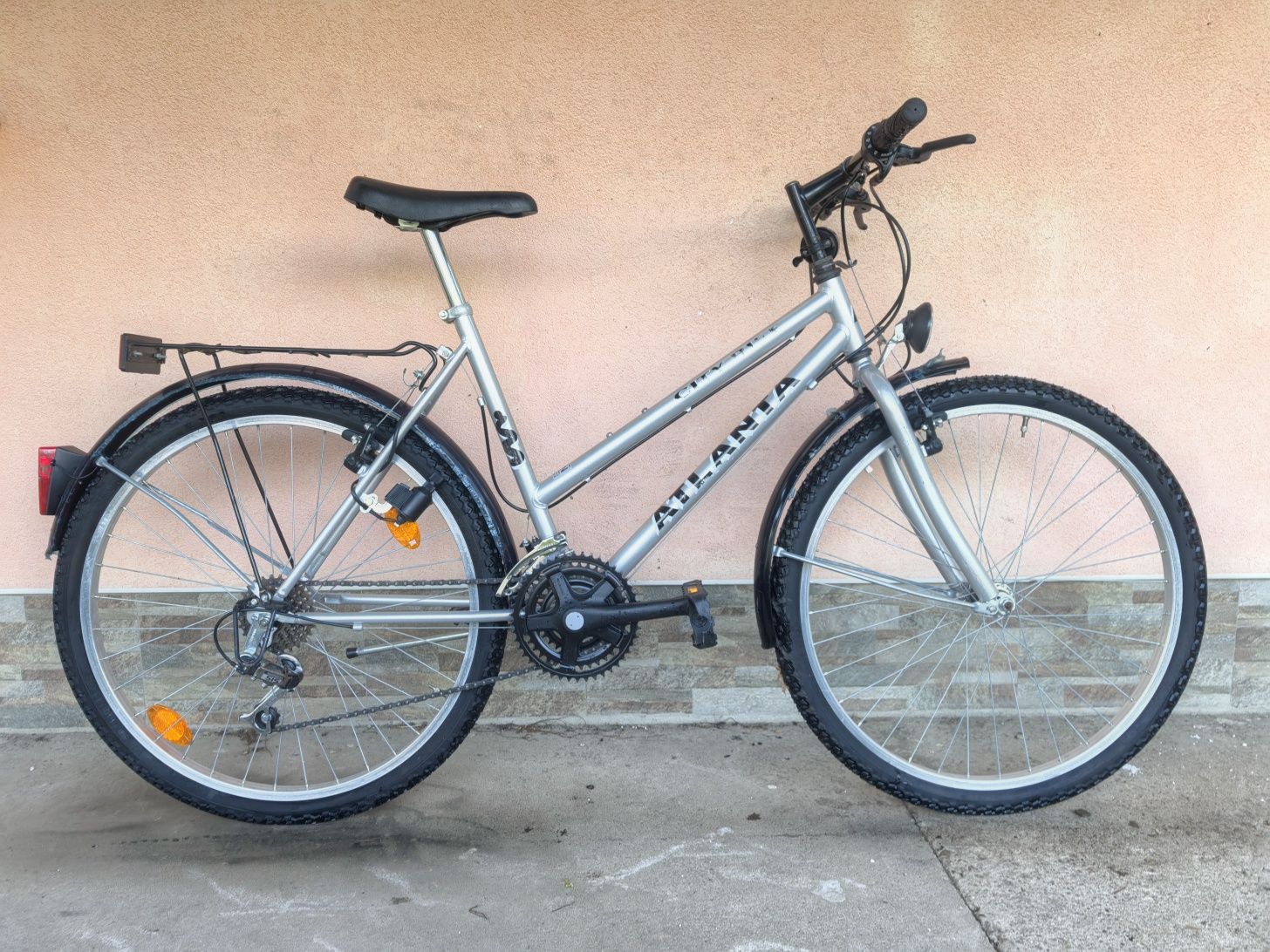 КАТО НОВ?! ATLANTA SITY BIKE Градски дамски Велосипед Колело 26 цола