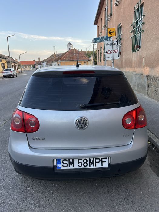 Volkswagen golf 5