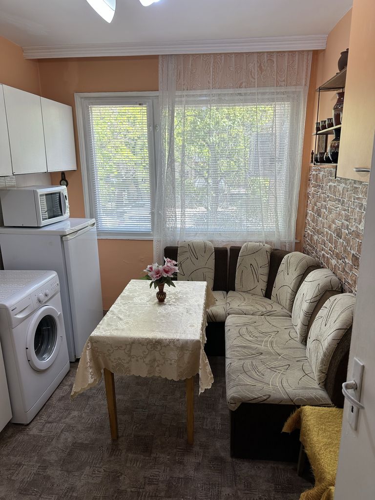 Дава се под наем Двустаен апартамент в Пловдив, Каменица 1 - 68 кв.м за 382.5 € - Снимка #12