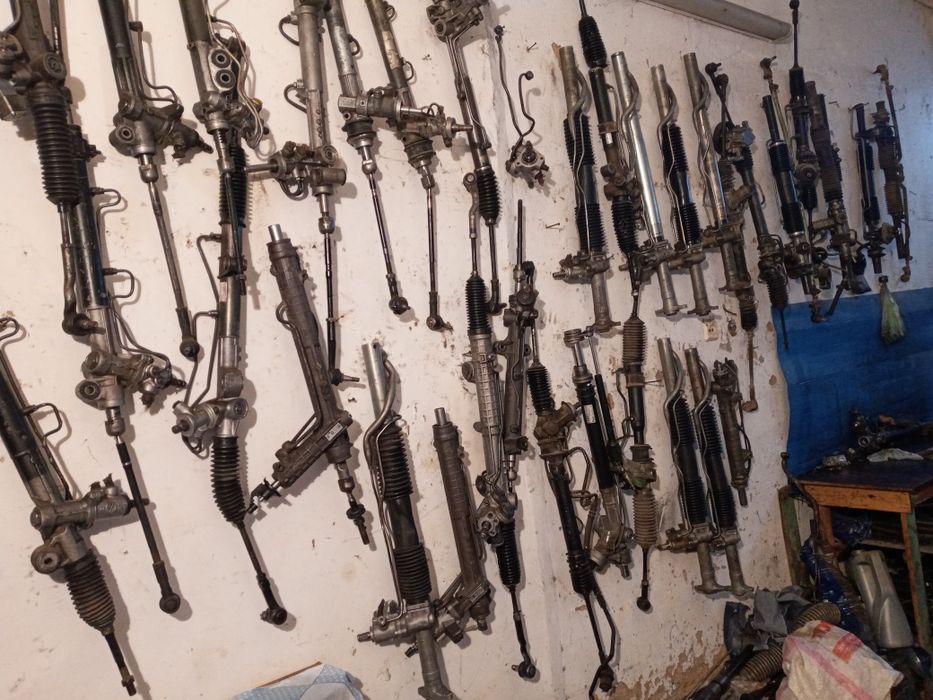 Рулевая рейка АУДИ С-4 запчаска алам