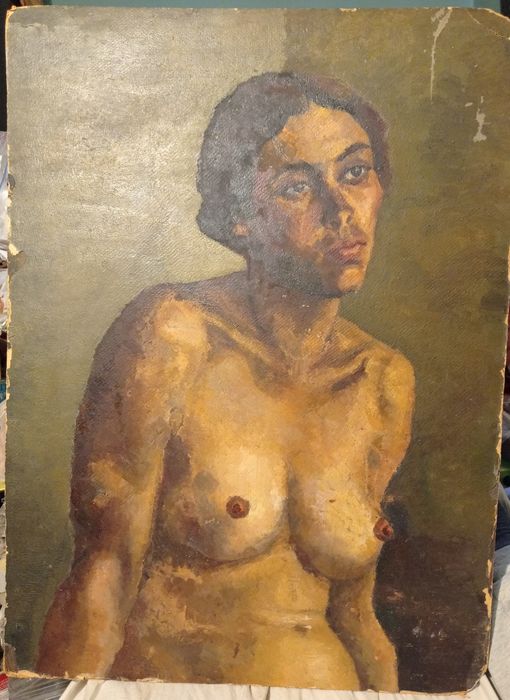 Vând sau schimb obiecte vechi.Preț în funcție de obiectul ales.