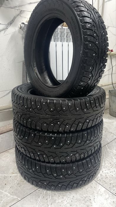 Продам резину состояние хорошое.