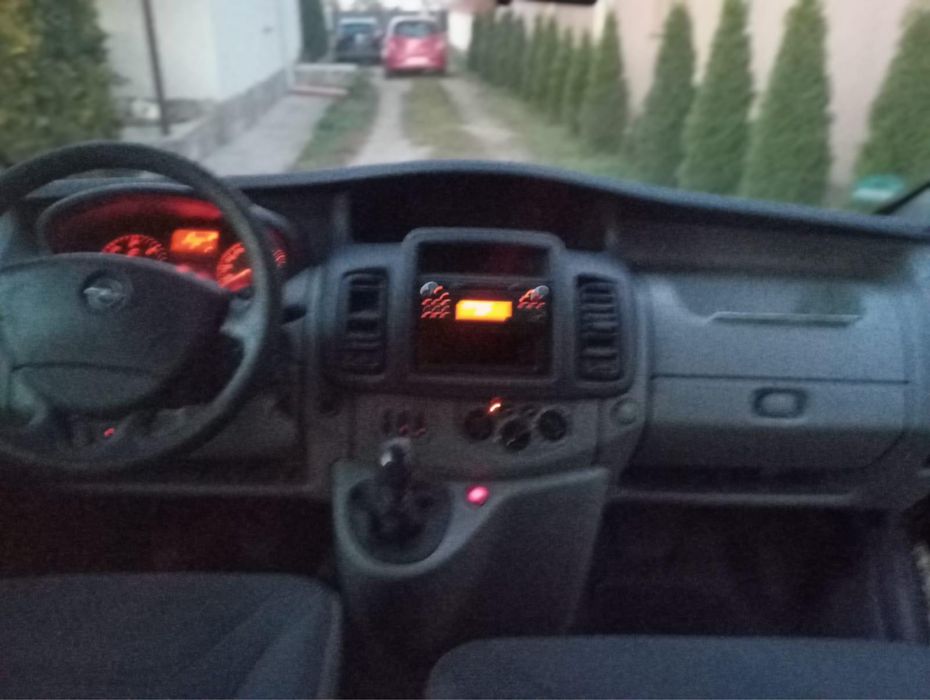 Opel Vivaro 8+1 2.0 diesel 2013