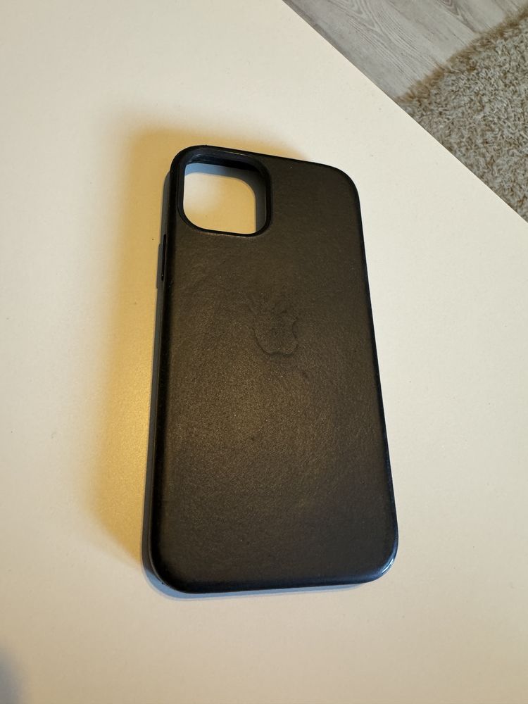 Husa Apple iphone 12 piele / leather neagra