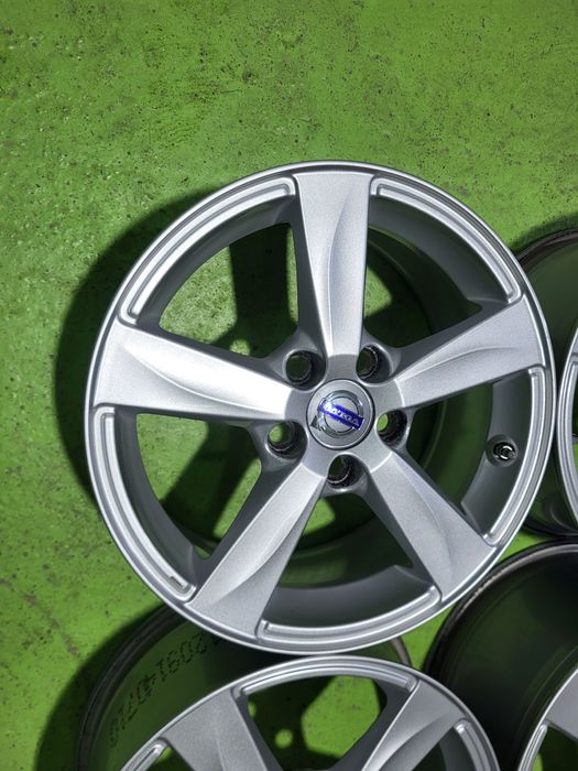 16 5x108 Volvo лети джанти 5х108 волво