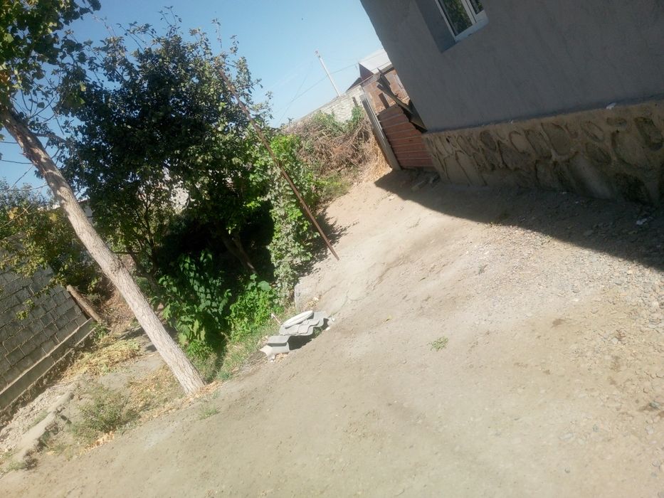 10sotixli uchastka sotiladi kadastr hujjatlari bor