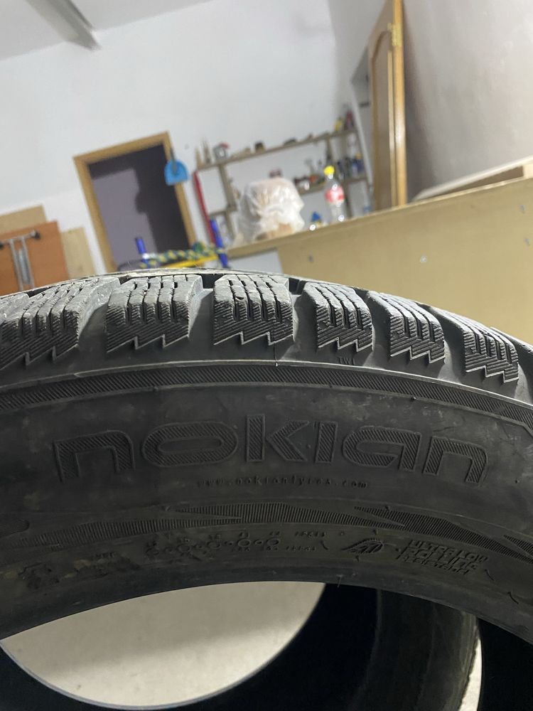 Зимние шины 265.50.R20