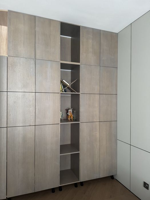 Шкаф шпонированный