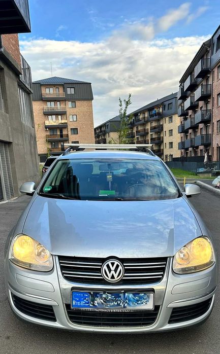 vand volkswagen GOLF 5 2010