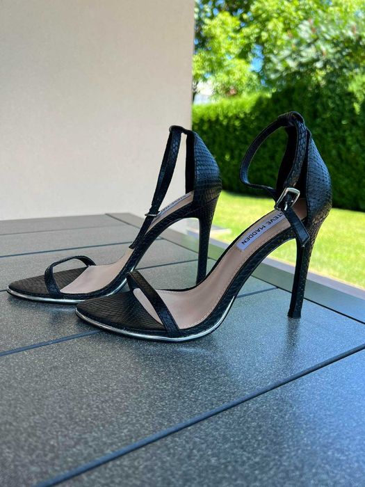 Сандали Steve Madden  
Размер 37