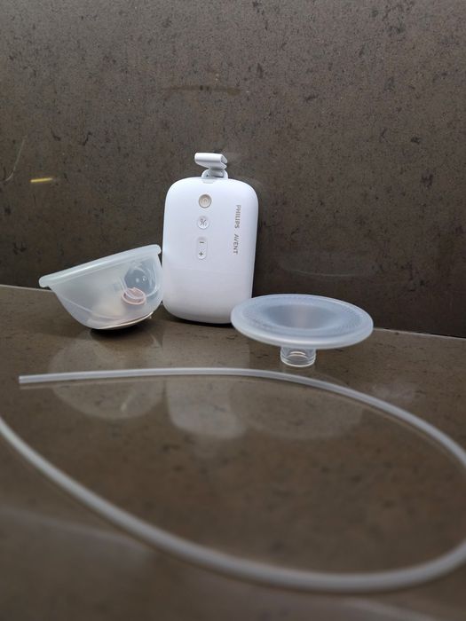 Philips AVENT Електрическа помпа за кърма Hands-Free DUO Premium Plus