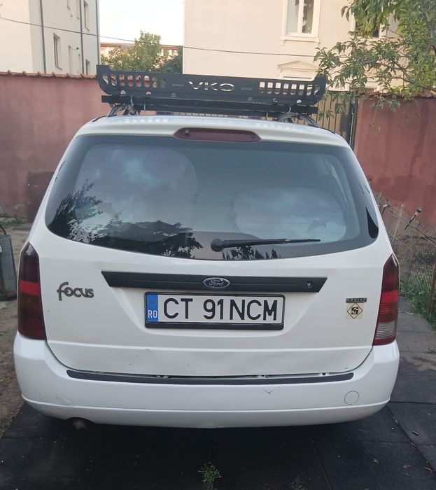 Vând Ford Focus 2002