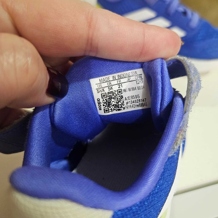 Маратонки Адидас