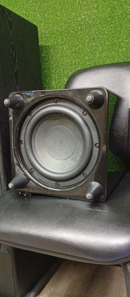 Активен субуфер Harman Kardon hkts-200
