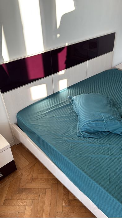 Dormitor Complet: Pat, saltea, dulap, noptiere, comoda, masa machiaj