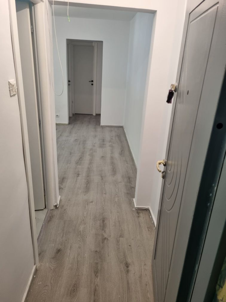 Apt 2 cam cf 2  p/4 piata Reșița nou renovat