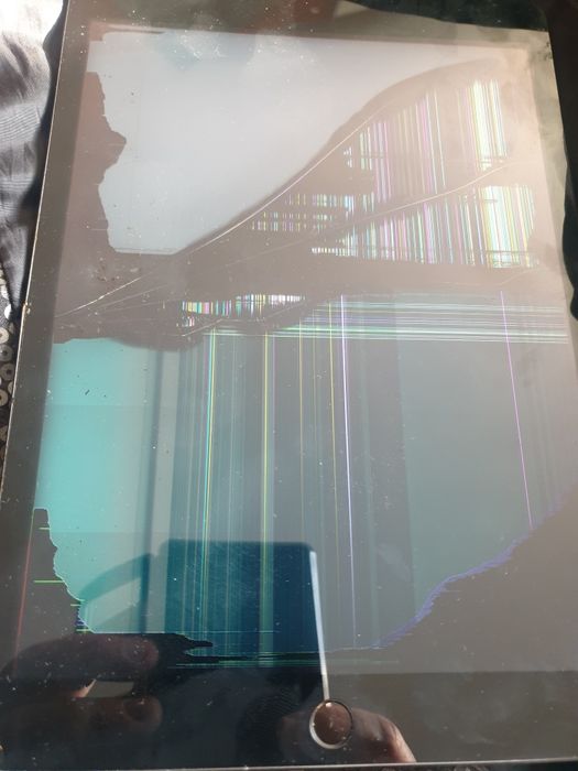 iPad  A2604 за смяна на дисплея