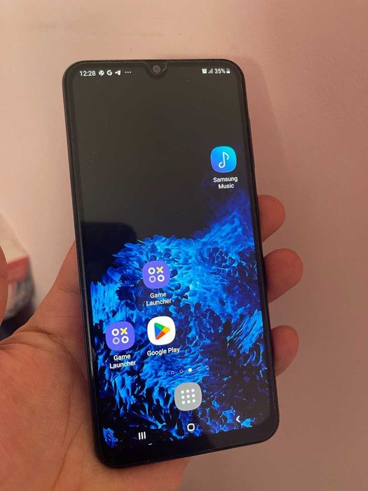 Samsung Galaxy A50 (qora)