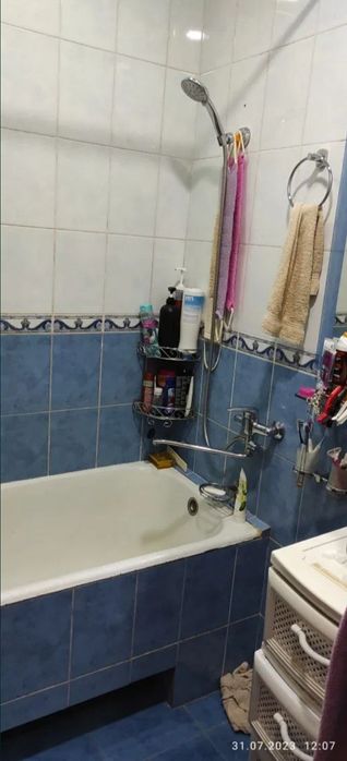 Квартира продаётся Чиланзар 18 квартал 2/4/4 50м2 меб тех