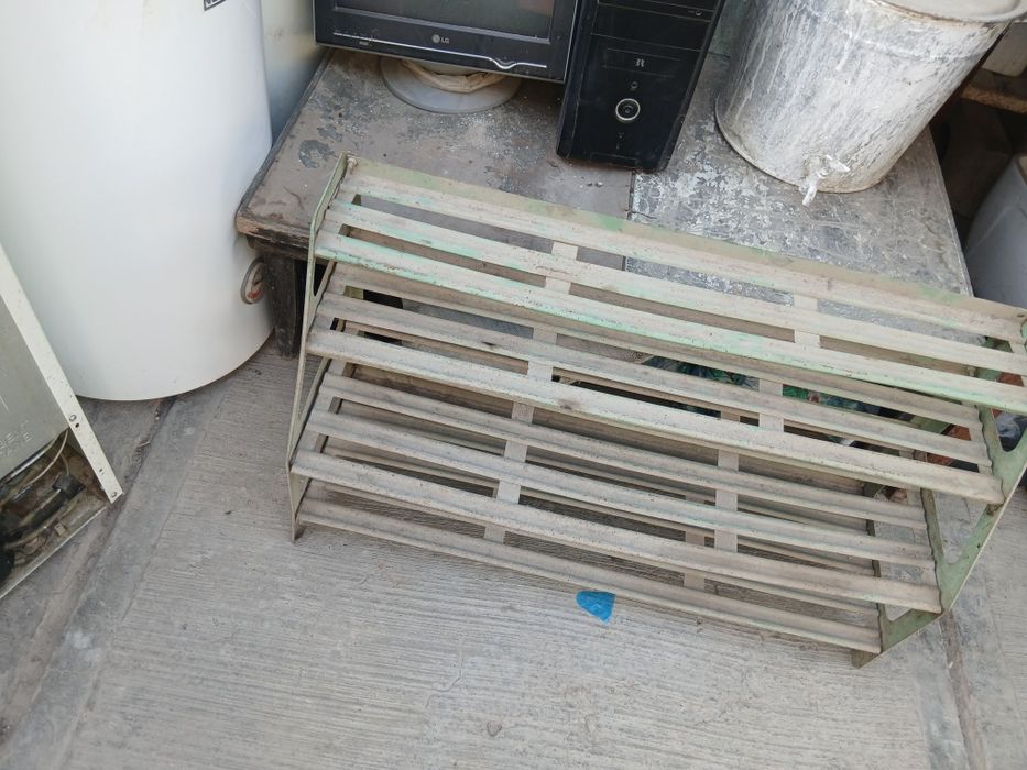 Поставка для обув.