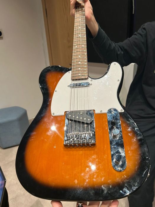 Бу электро гитара