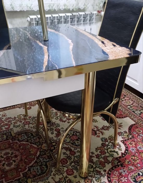 Стол с 6ти стульями