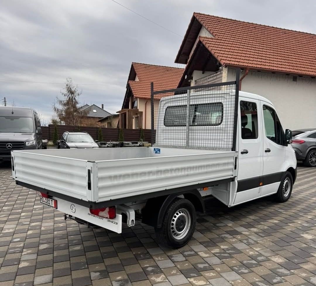 Carlig Remorcare Sprinter Pentru Modelul Cu Ladă Doka ORIGINAL NOU OE