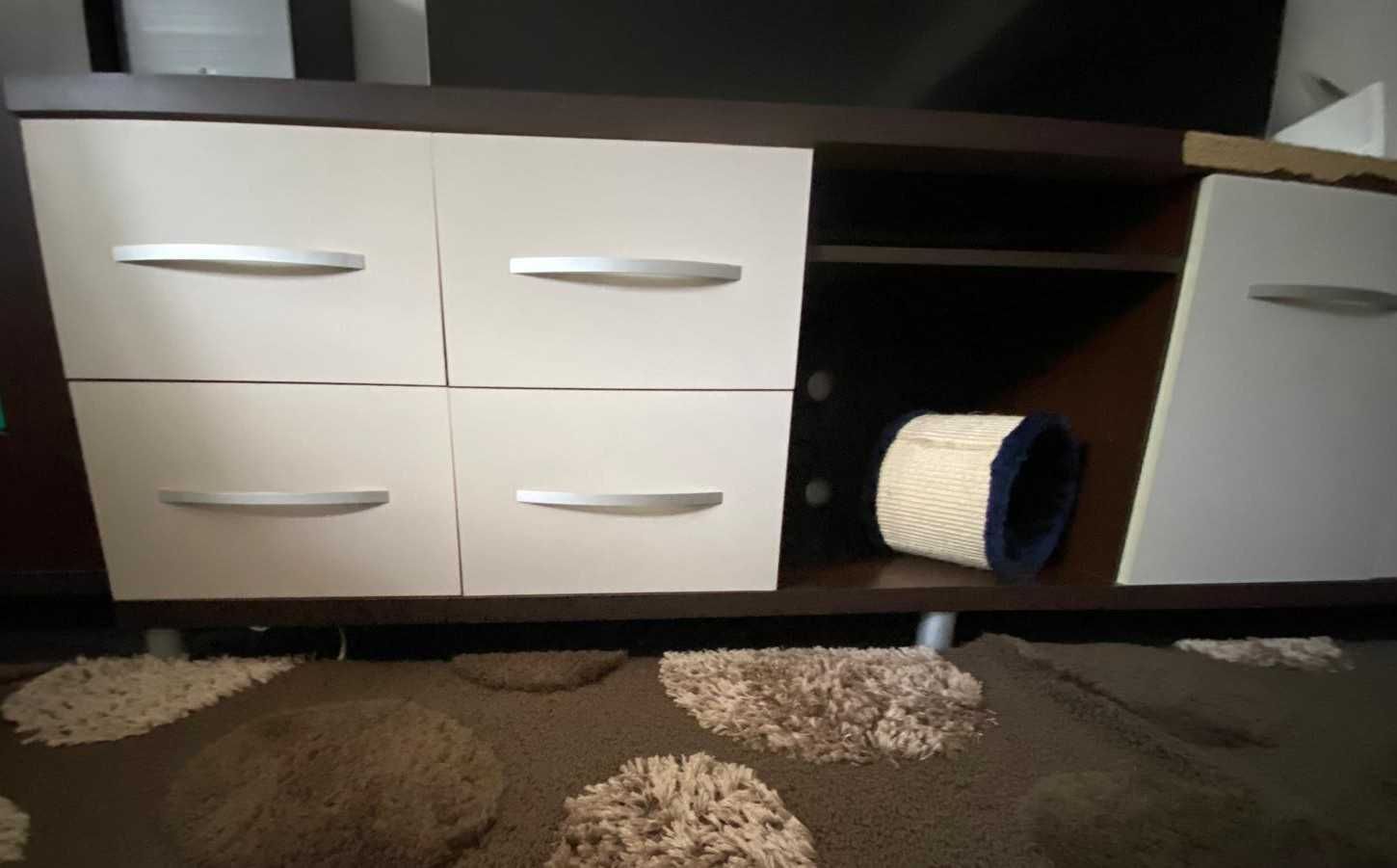 Dulapuri pentru umerase si comoda tv