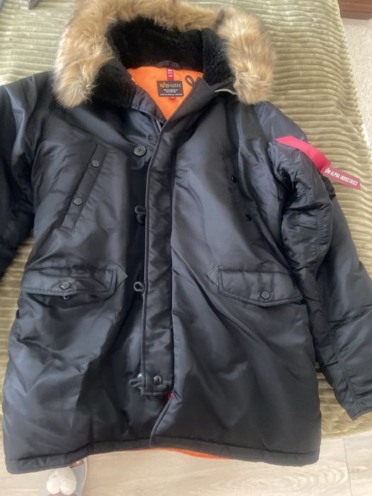 Пуховик  новый Alpha Industries,черный,размер 52-54теплый качественный
