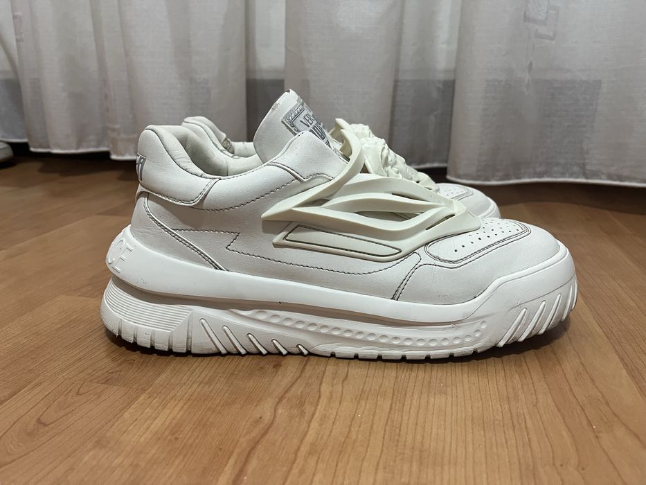 versace odissea albi