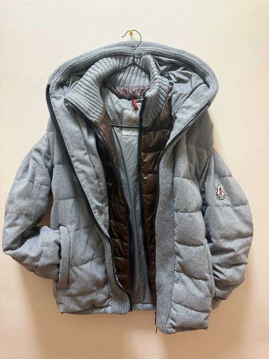 Мьжко Яке MONCLER S-М размер