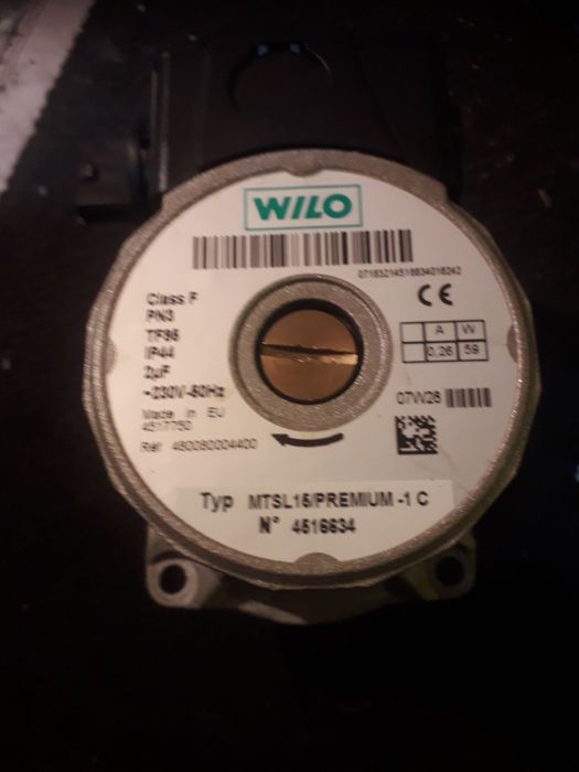 Vindem pompe WILO Ariston originale.