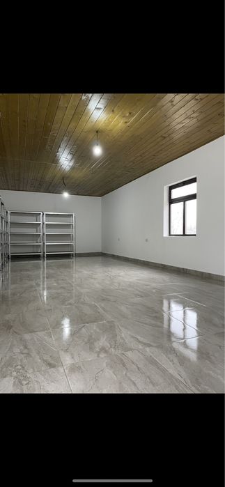 Vând sau închiriez hală+teren