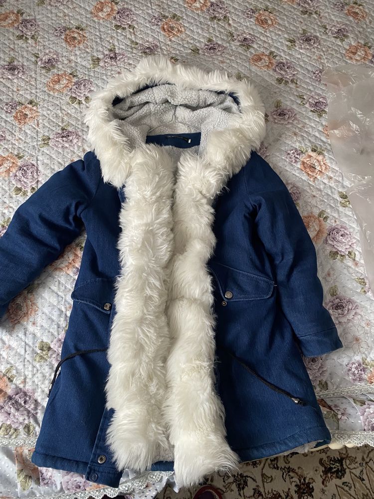 Продам зимнюю куртку (парку)