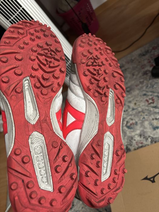 Ghete Mizuno sintetic