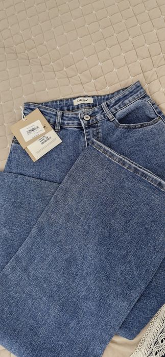 Джинсы жен.Новые.