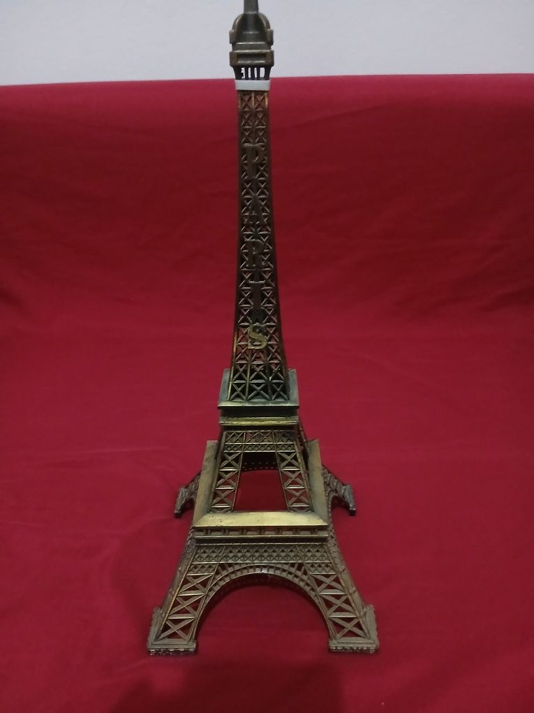 Eifel 30 /16 cm  Paris