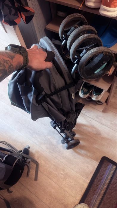 Детская коляска трость