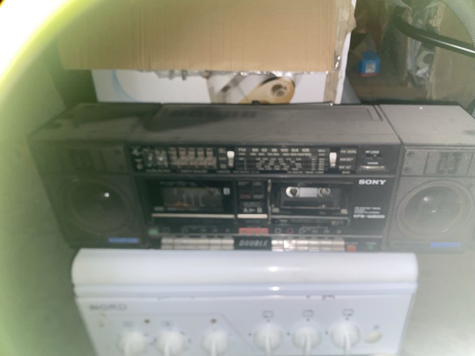 Продам магнитофон sony  двух касетный могу сам привезти его