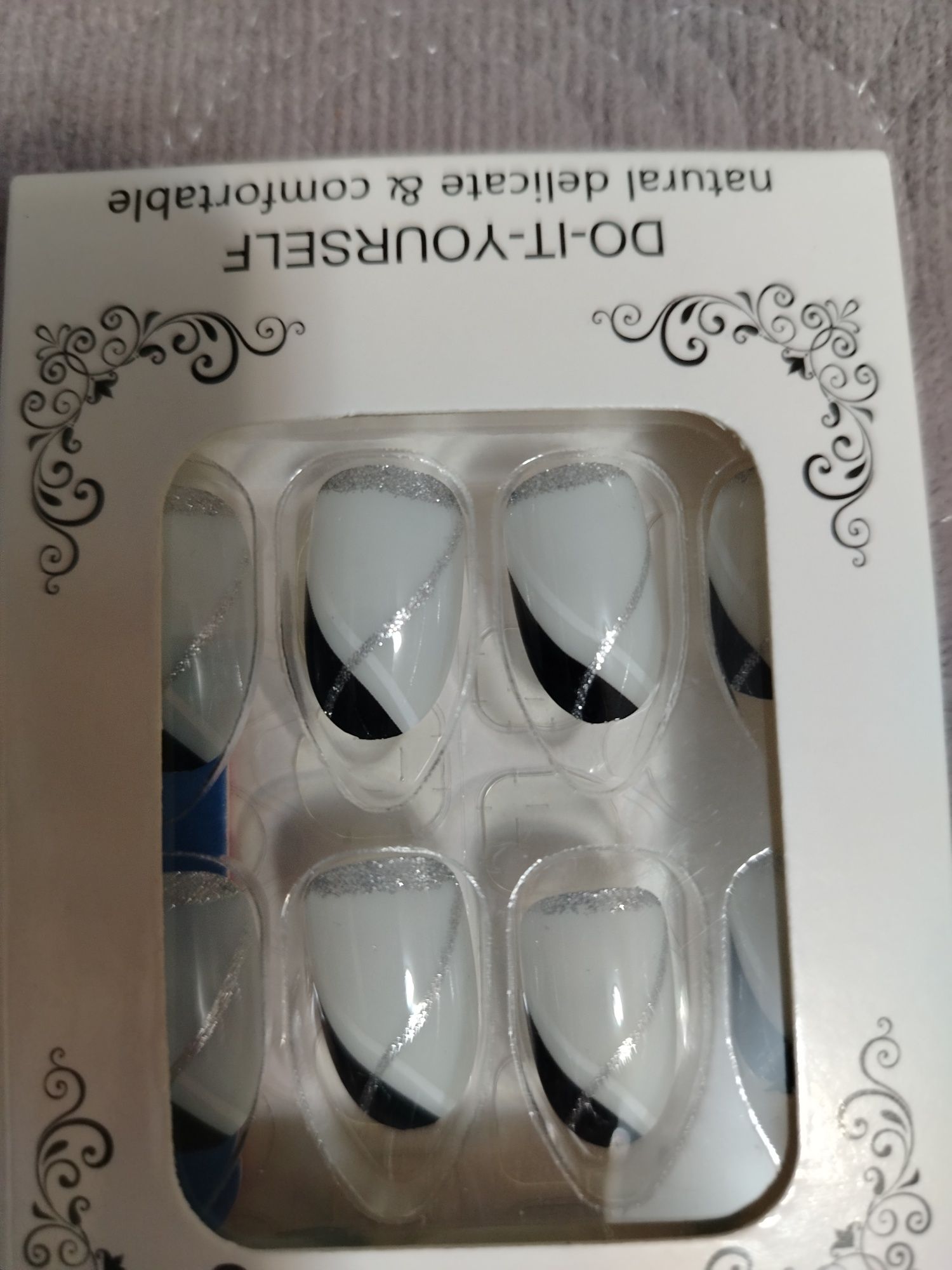 Продам. Ногти 4 упаковки