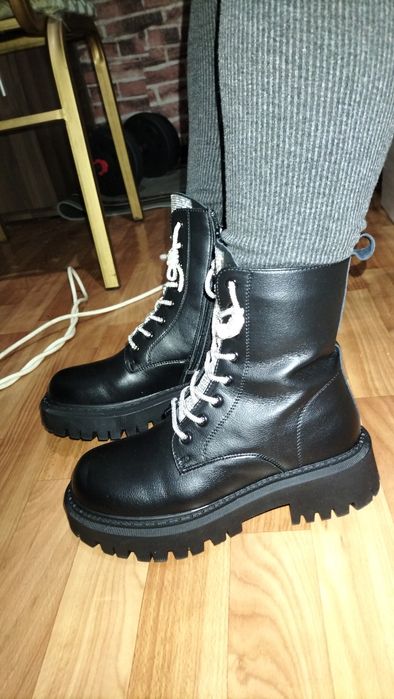 Продам сапоги новые и тёплые